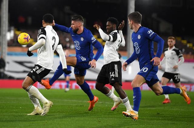 篮球NBA裁判再陷争议，两队抗议判罚