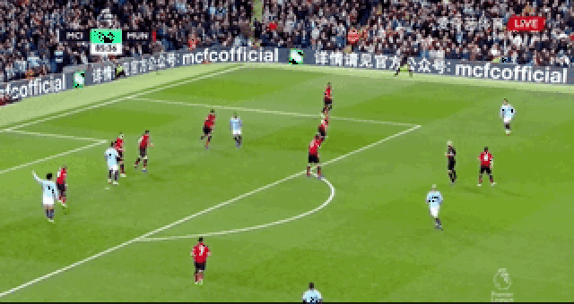 米体：邓弗里斯预计12月中旬回归；姆希塔良、达米安接近复出