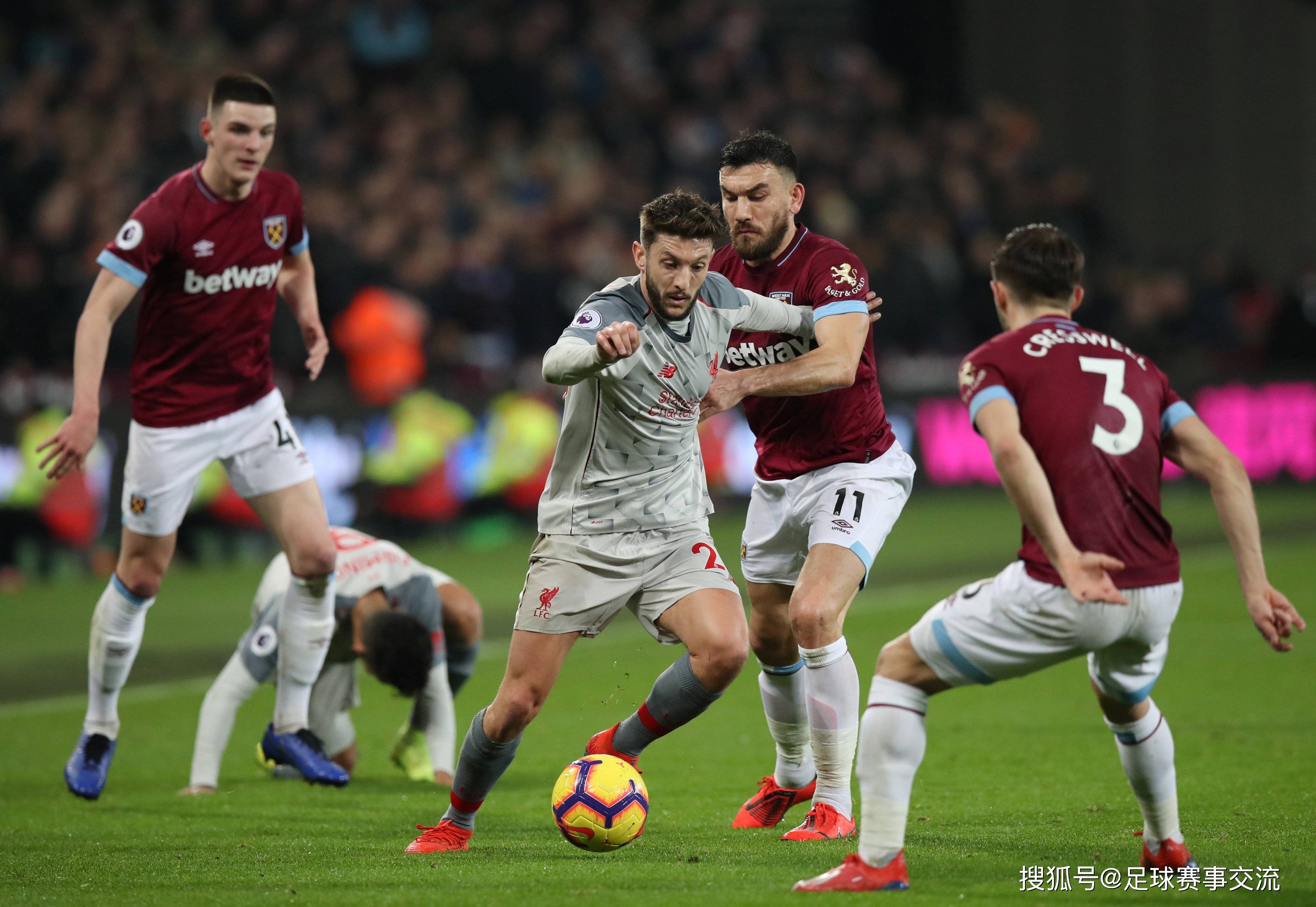 如何看待皇马近况？卡塞米罗：不会为皇马担心，我更担心曼联