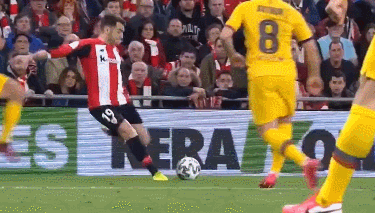 齐达内分享与樊振东切磋的照片：这年轻人球打得着实可以！