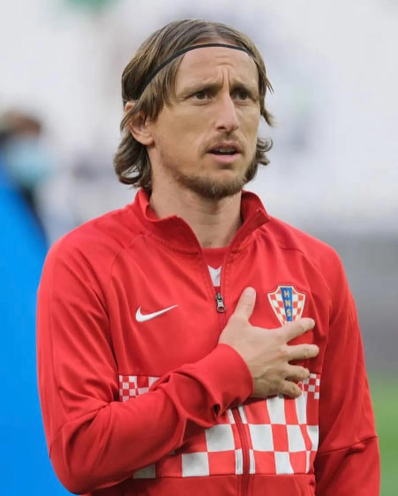 德天空：多特准备报价博纳诺特，还在进行对丘库埃梅卡的谈判