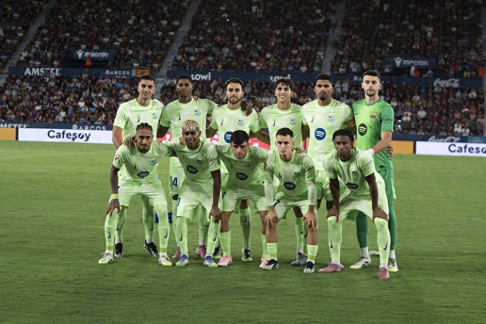 荷甲战报：奥斯汀破门，肖蒂尔建功，兹沃勒2-1海伦芬